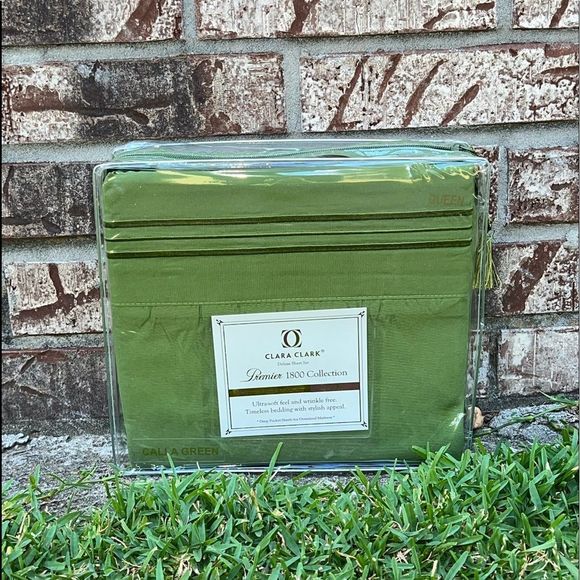 NEW 1800 Thread Count: GREEN Color, Deep Pocket, Premier 4 Piece Bed Sheet Set - Picture 1 of 2
